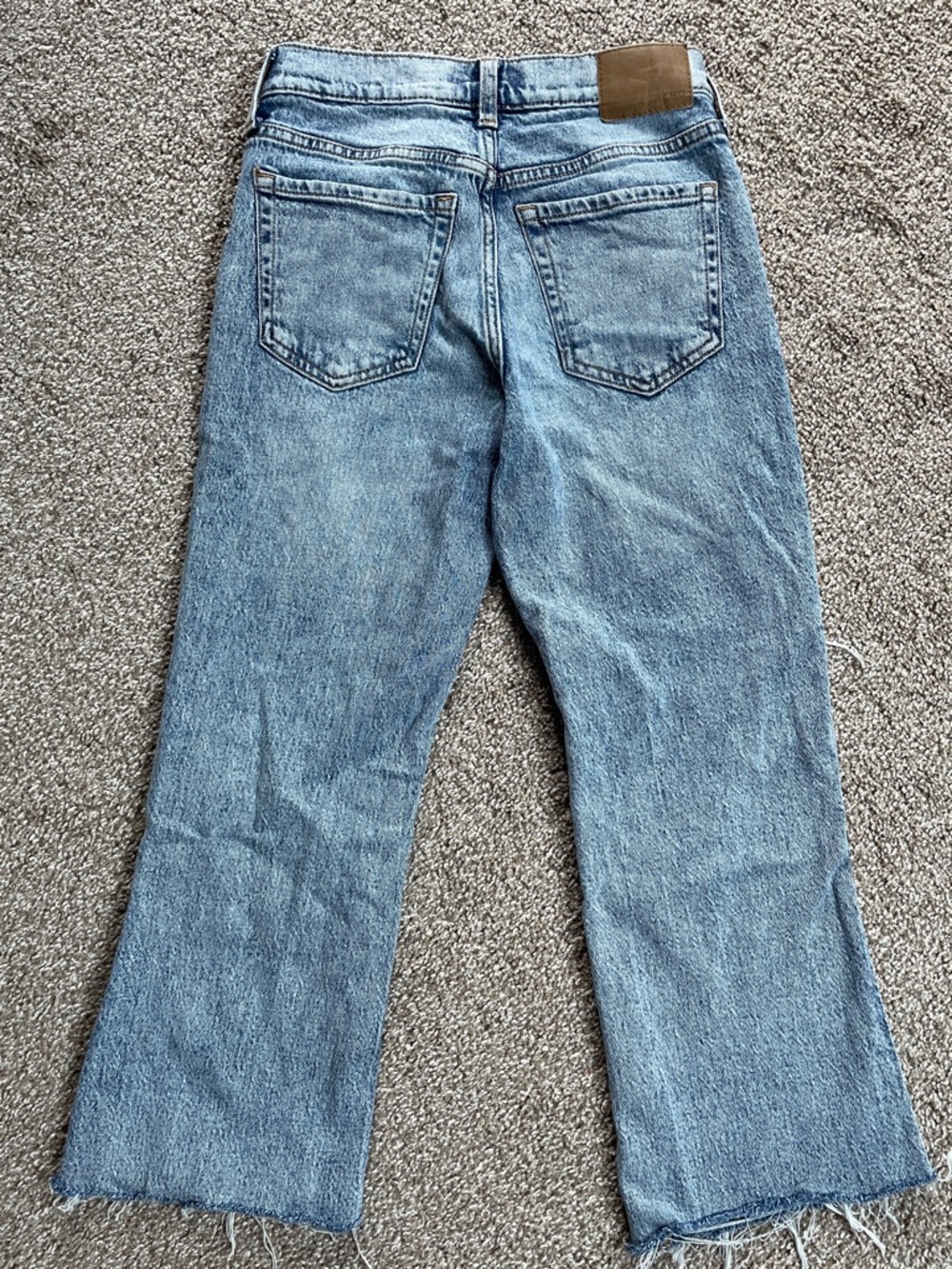 Aeropostale High Rise Flare Jeans - Picture 4 of 8
